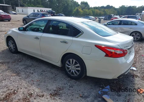 2016 Nissan Altima 2.5/2.5 S/2.5 Sl/2.5 Sr/2.5 Sv from USA, damaged, VIN 1N4AL3AP4GN343552